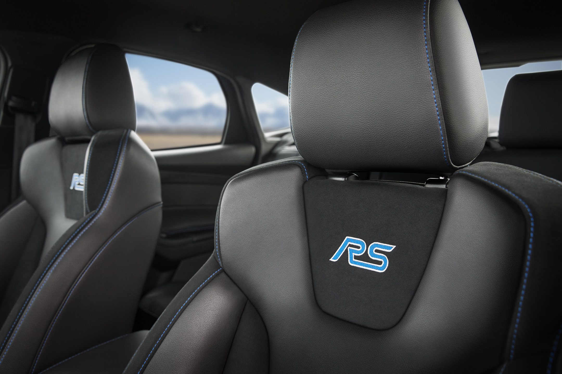 16_FRD_FCS_100093_RS_Seats