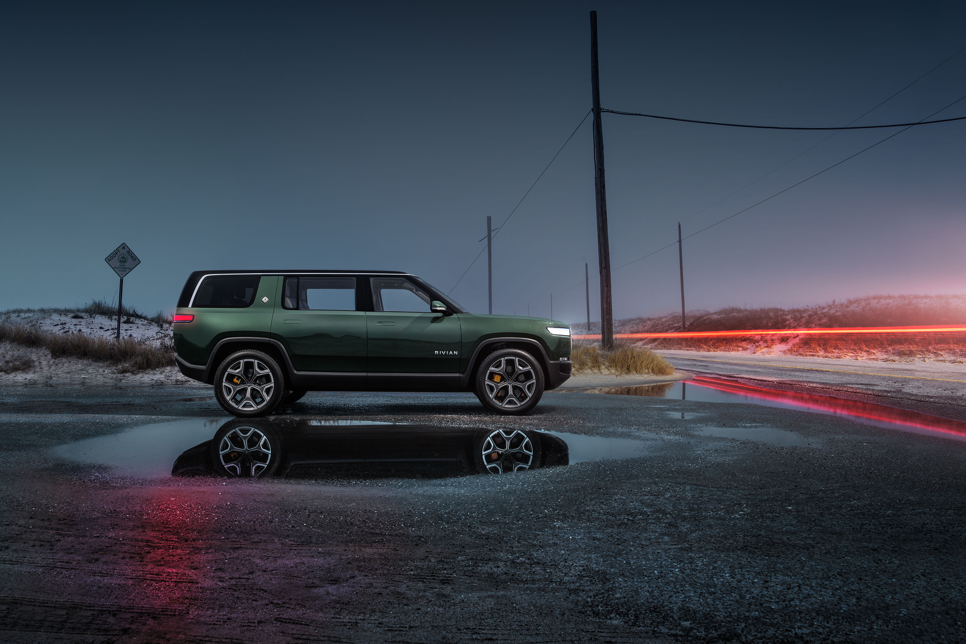 6_Rivian-NYC-Dune_FINAL