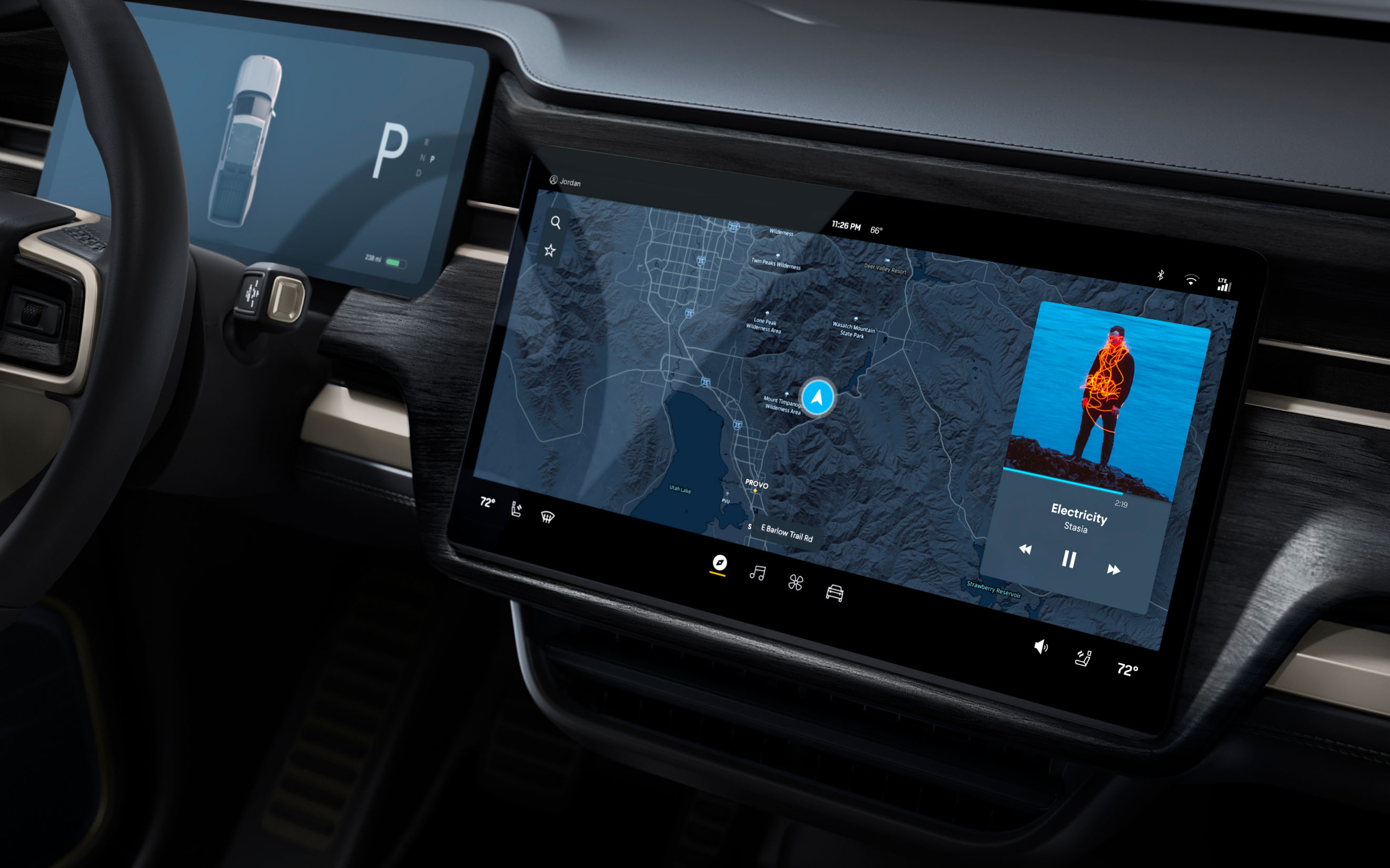 r1t_experience_connected_car_desktop